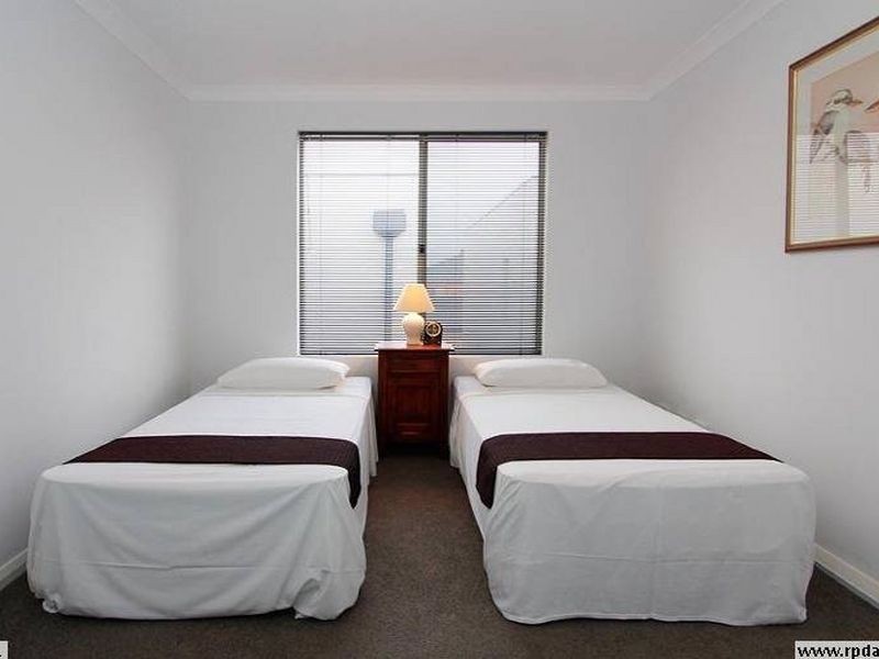 2/9 Hammersmith Court, Joondalup WA 6027