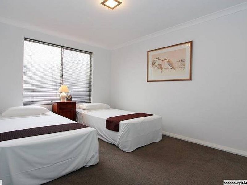 2/9 Hammersmith Court, Joondalup WA 6027