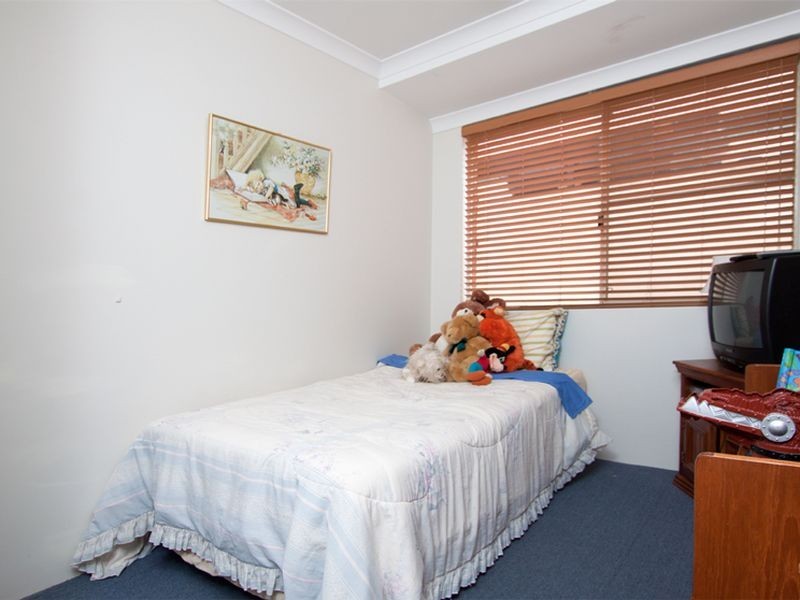 19 Fairmont Place, Currambine WA 6028