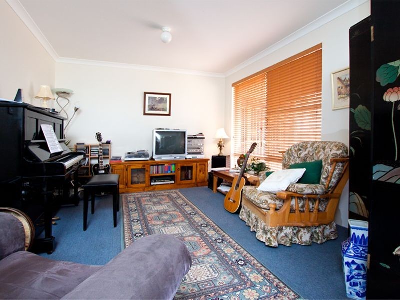 19 Fairmont Place, Currambine WA 6028