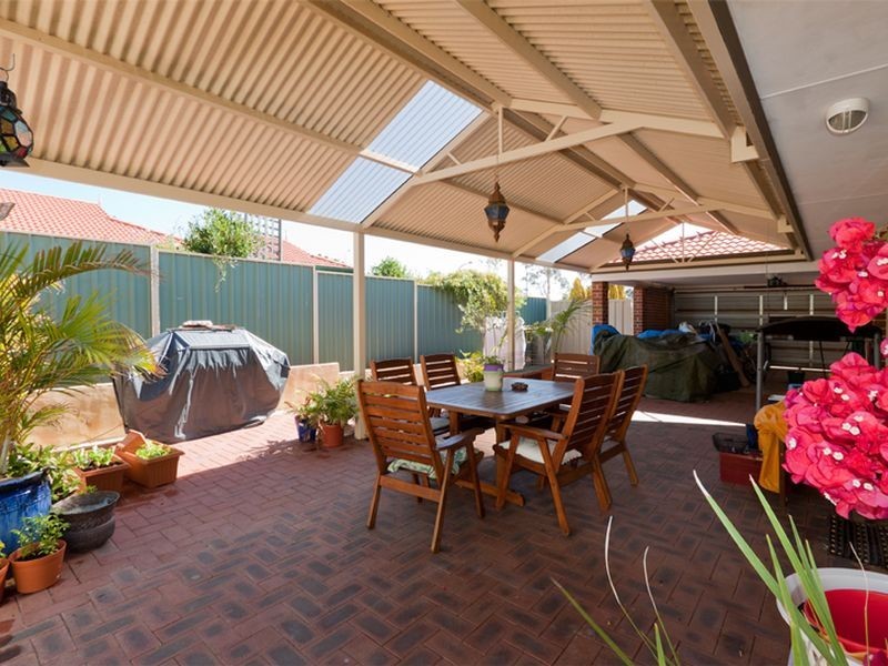 19 Fairmont Place, Currambine WA 6028