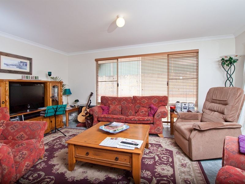 19 Fairmont Place, Currambine WA 6028