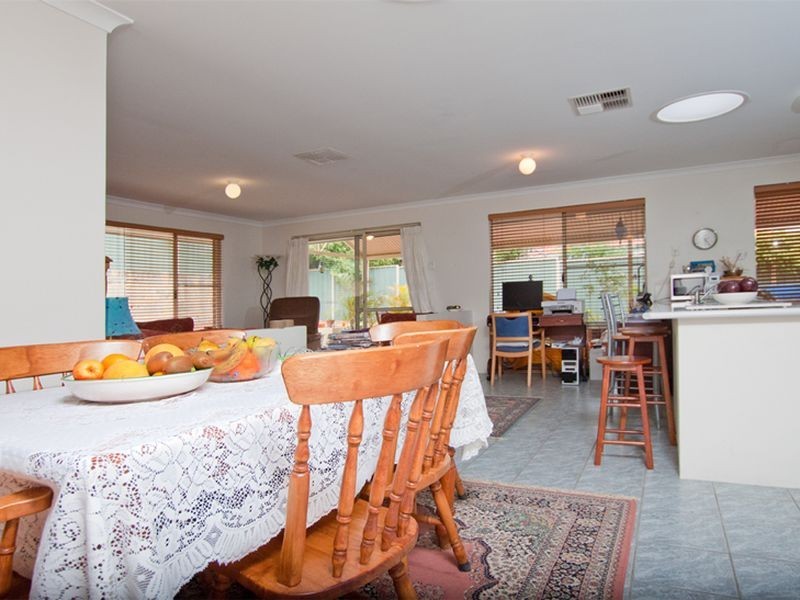 19 Fairmont Place, Currambine WA 6028