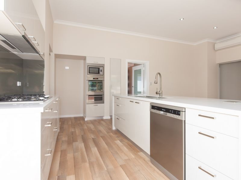 193 Edgewater Drive, Edgewater WA 6027