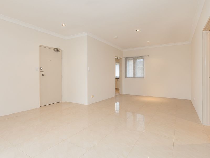 48/46 Pollard Street, Glendalough WA 6016