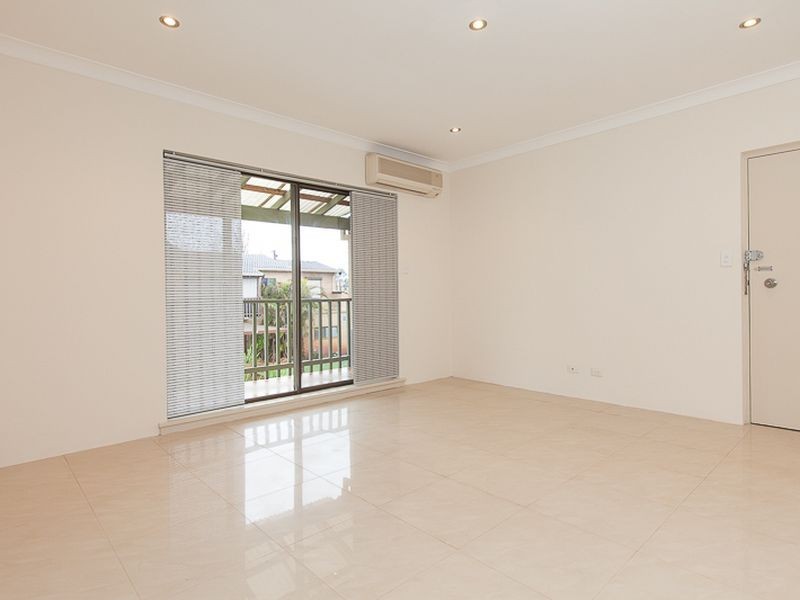 48/46 Pollard Street, Glendalough WA 6016