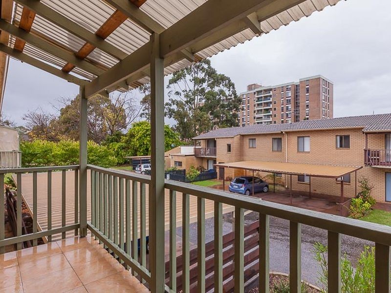 48/46 Pollard Street, Glendalough WA 6016