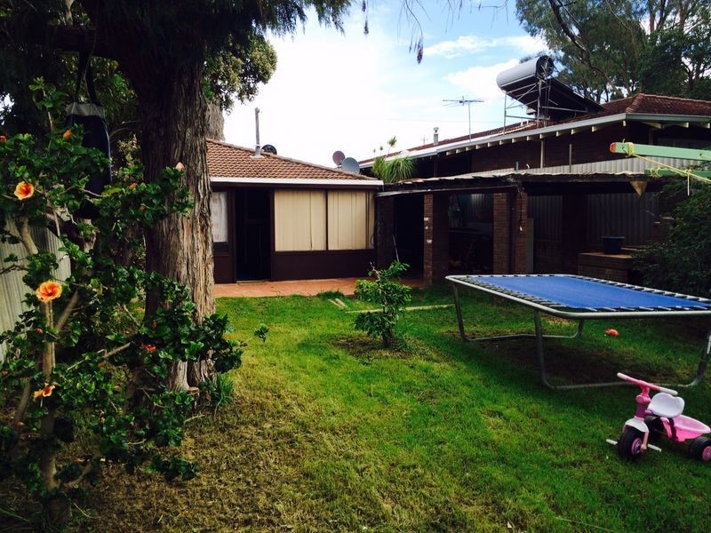 18A Leach Road, Wanneroo WA 6065