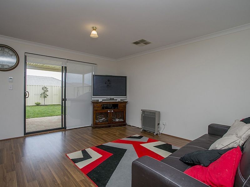 10 Francina View, Sinagra WA 6065