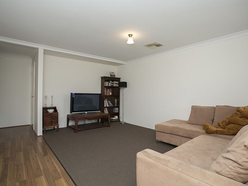 10 Francina View, Sinagra WA 6065