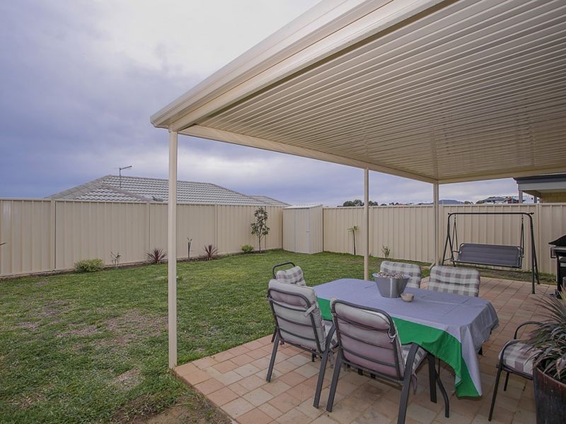 10 Francina View, Sinagra WA 6065