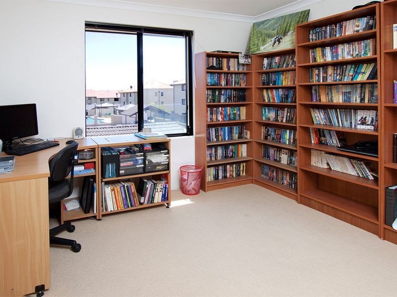 7/172 Lakeside Drive, Joondalup WA 6027