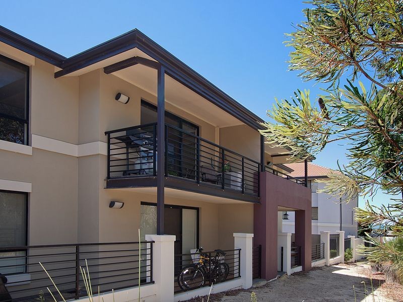 7/172 Lakeside Drive, Joondalup WA 6027