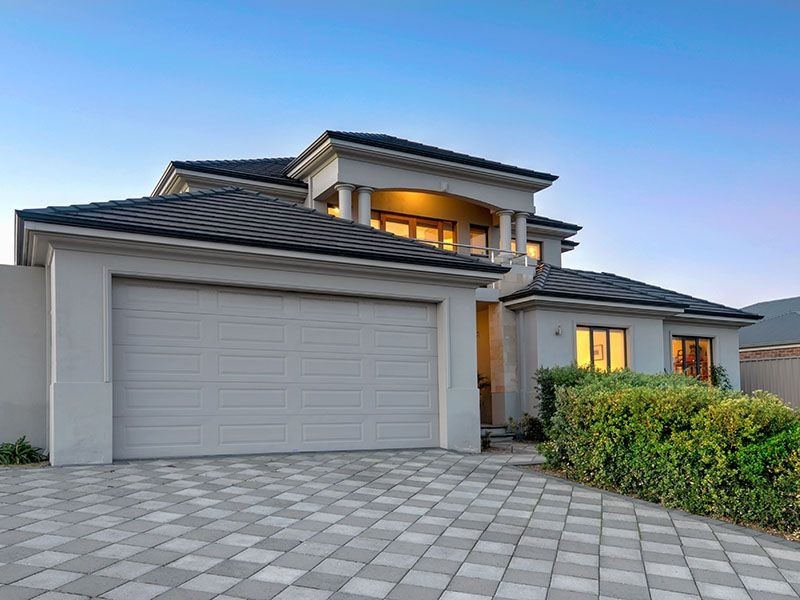 4 Monaro Way, Hocking WA 6065