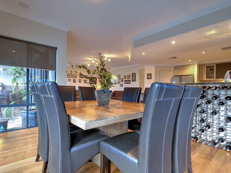 4 Monaro Way, Hocking WA 6065