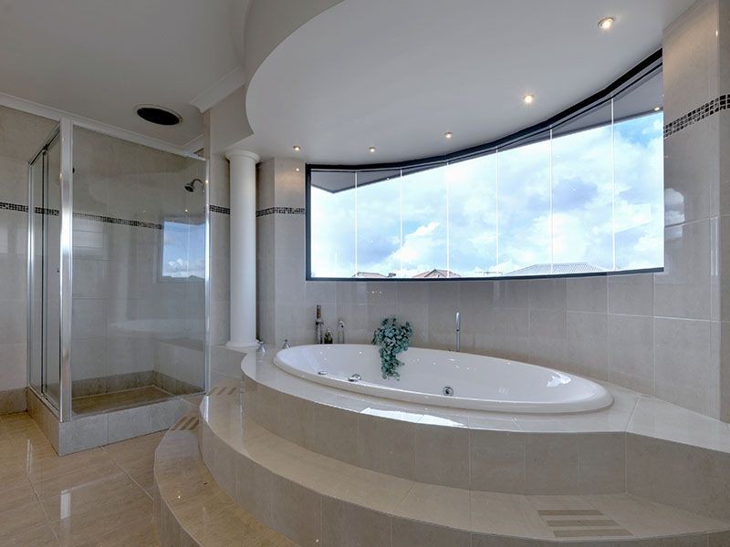 4 Monaro Way, Hocking WA 6065