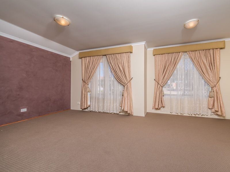 2 Faranda Close, Hocking WA 6065