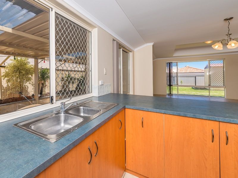 2 Faranda Close, Hocking WA 6065