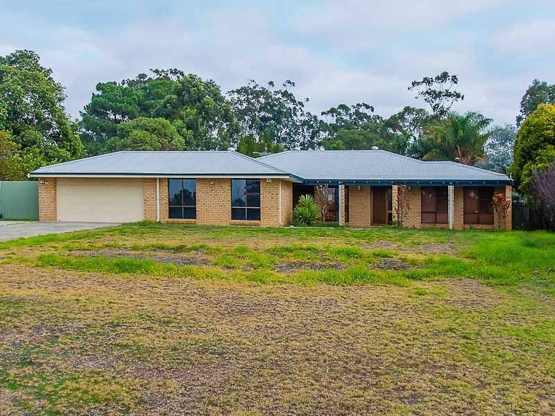 21 James Street, Mariginiup WA 6065