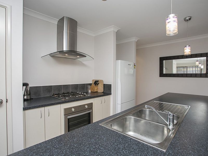 64 Vancouver Parade, Wanneroo WA 6065