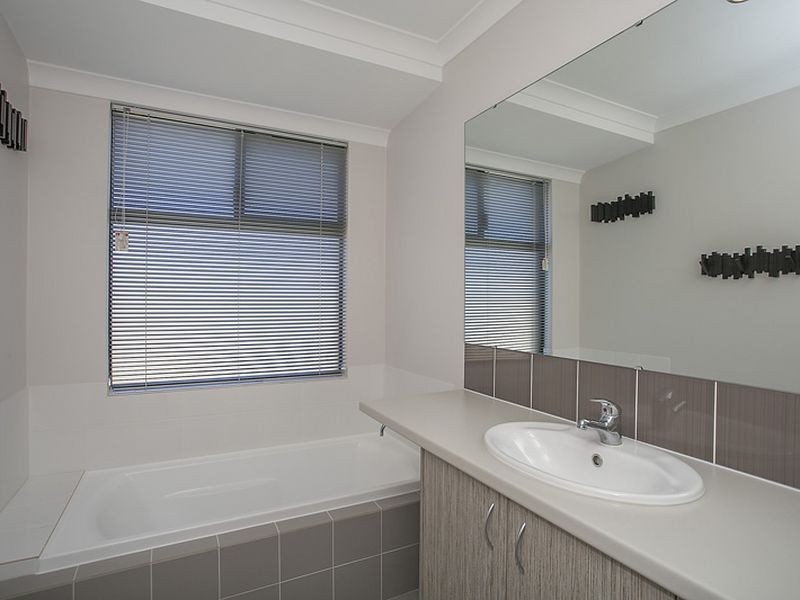 64 Vancouver Parade, Wanneroo WA 6065