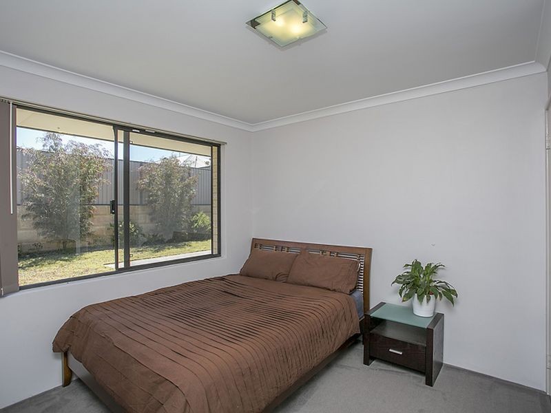 64 Vancouver Parade, Wanneroo WA 6065