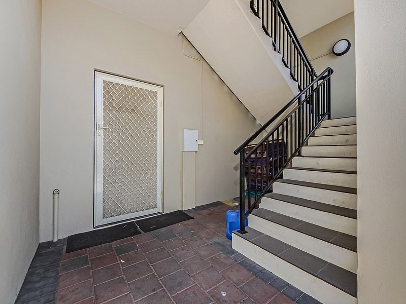 65/106 Boas Ave, Joondalup WA 6027