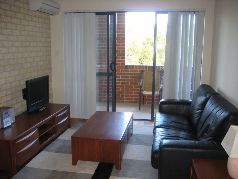 1/81 Grand Boulevard, Joondalup WA 6027