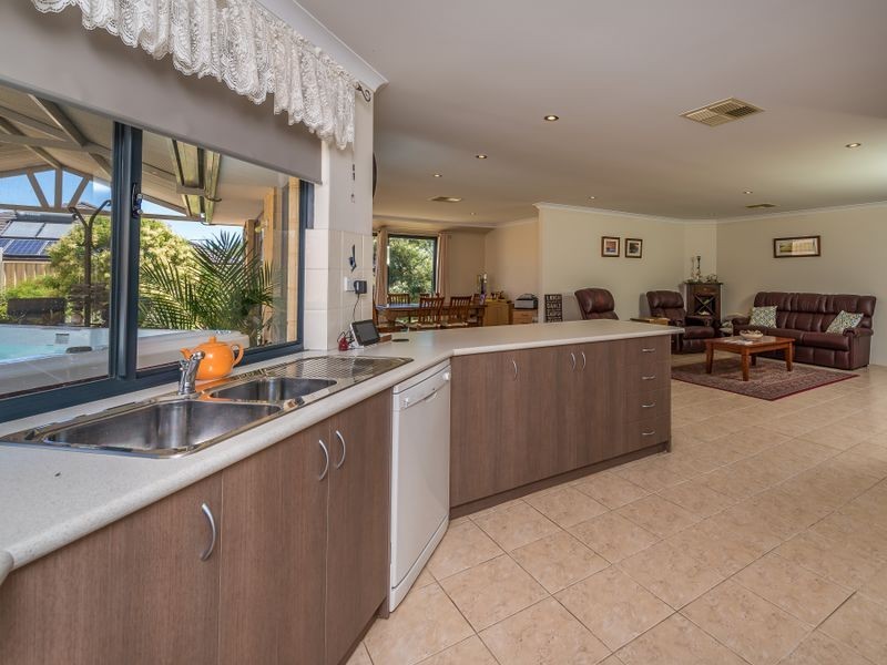 30 Giglia Drive, Sinagra WA 6065
