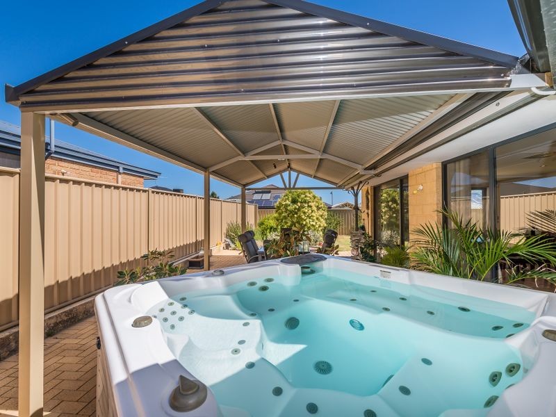 30 Giglia Drive, Sinagra WA 6065