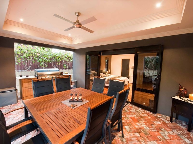 4 Dallas Crescent, Wanneroo WA 6065