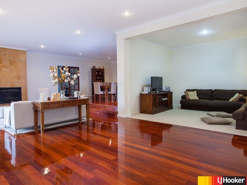 26 Birdsong Gate, Two Rocks WA 6037