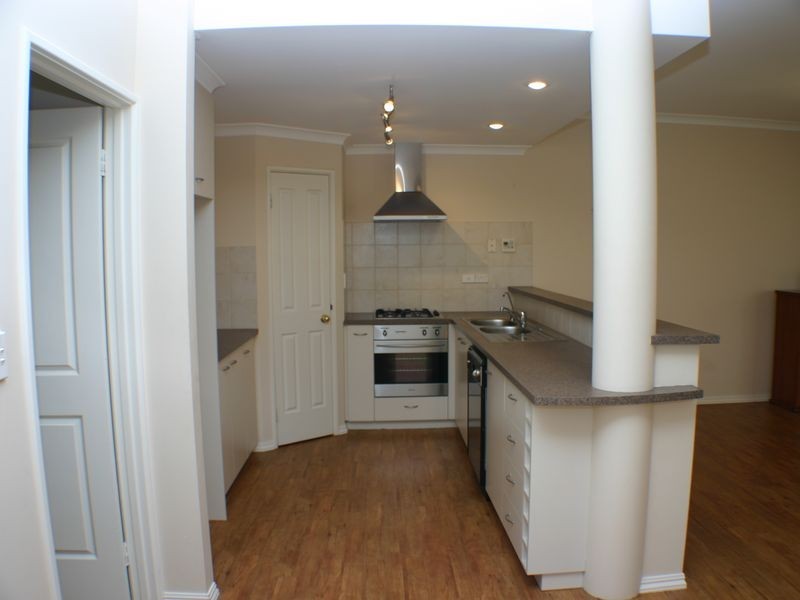 98 Lakeside Drive, Joondalup WA 6027