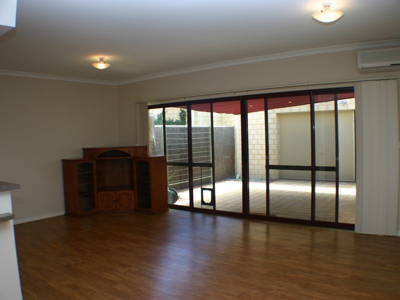 98 Lakeside Drive, Joondalup WA 6027