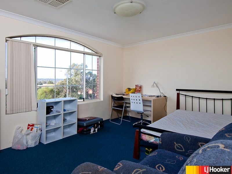 57 Lakeside Drive, Joondalup WA 6027