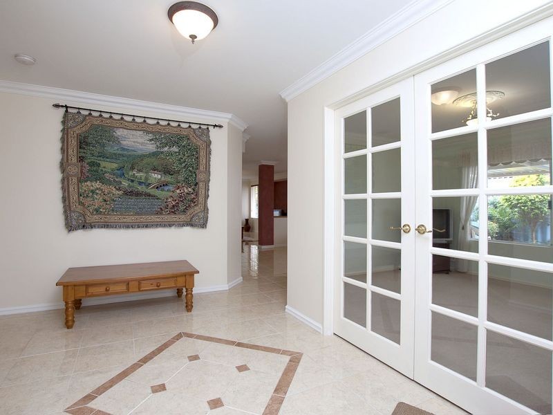 14 Cheriton Drive, Carramar WA 6031