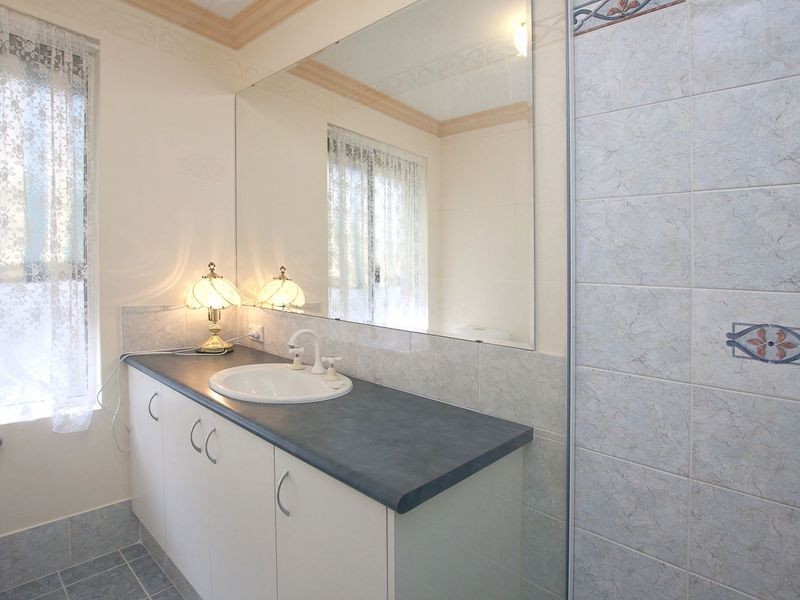 14 Cheriton Drive, Carramar WA 6031