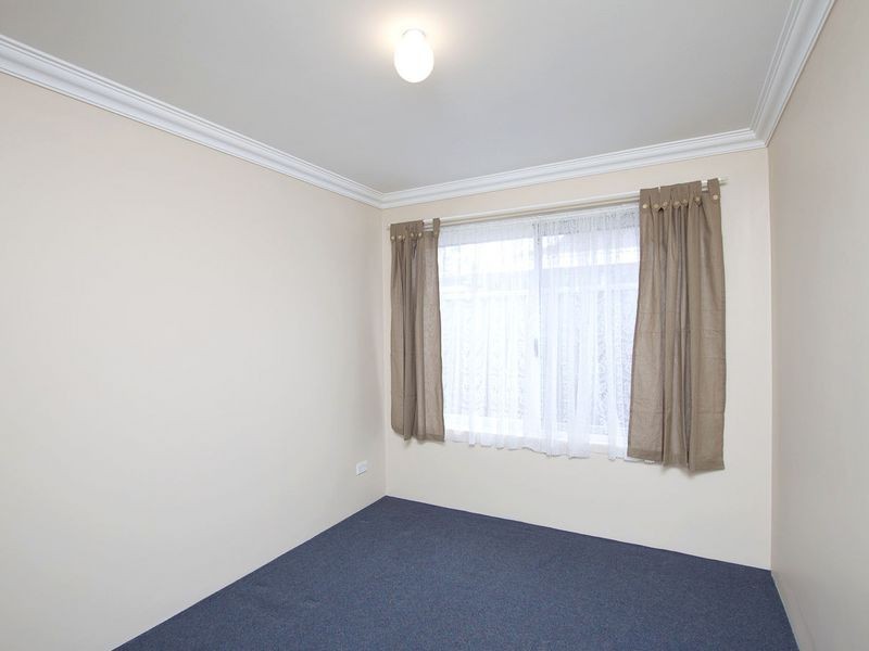 14 Cheriton Drive, Carramar WA 6031