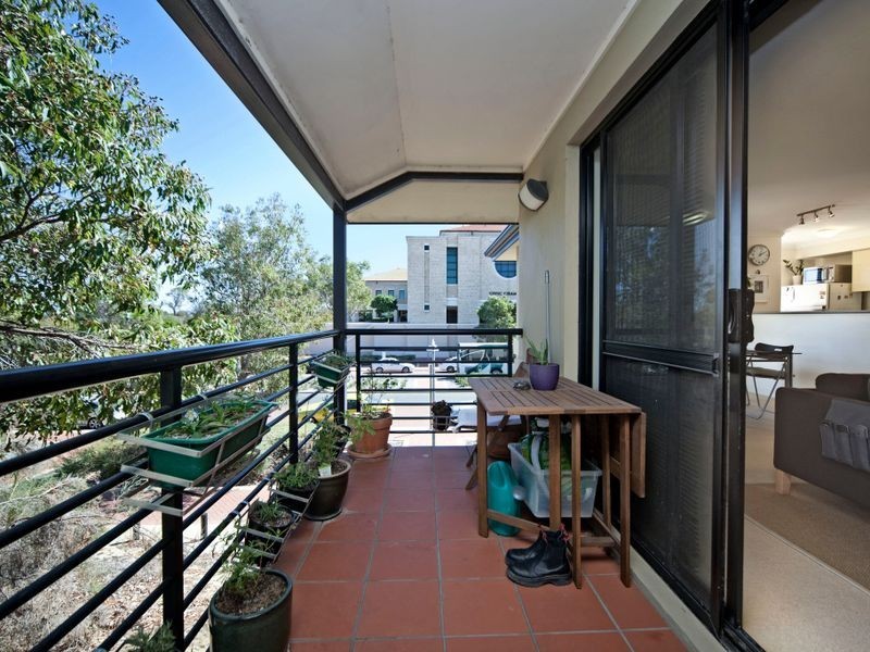 5/168 Lakeside Drive, Joondalup WA 6027