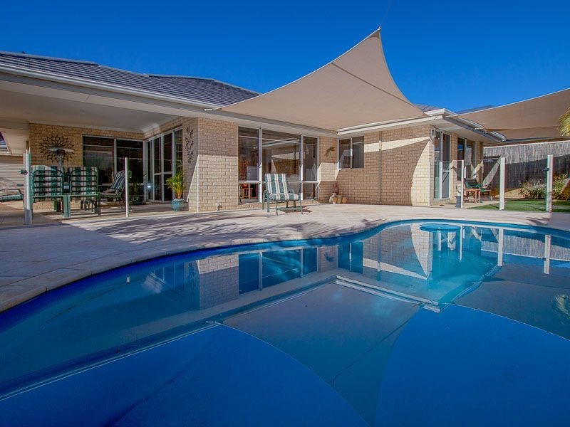 19 Naismith Rd, Tapping WA 6065