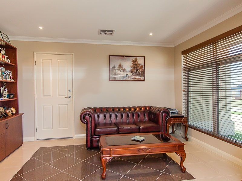19 Naismith Rd, Tapping WA 6065
