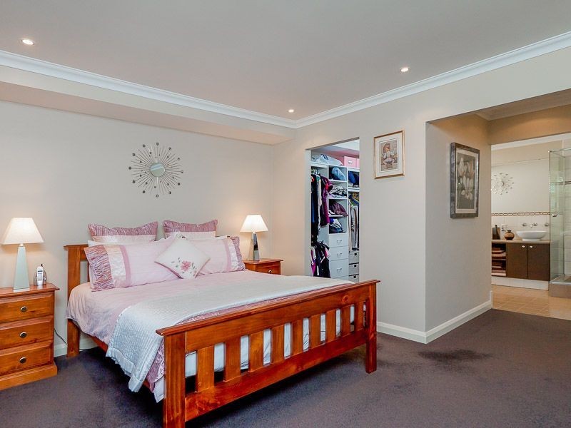 19 Naismith Rd, Tapping WA 6065