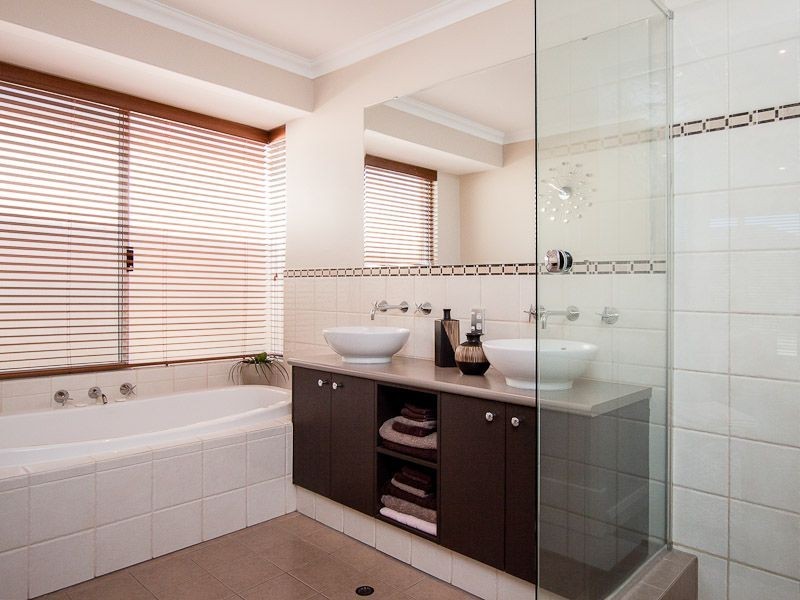 19 Naismith Rd, Tapping WA 6065