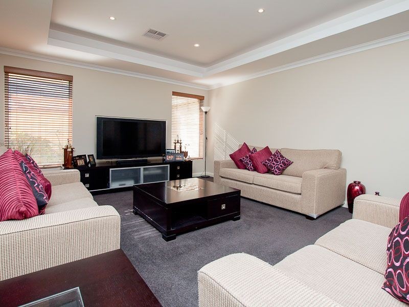 19 Naismith Rd, Tapping WA 6065