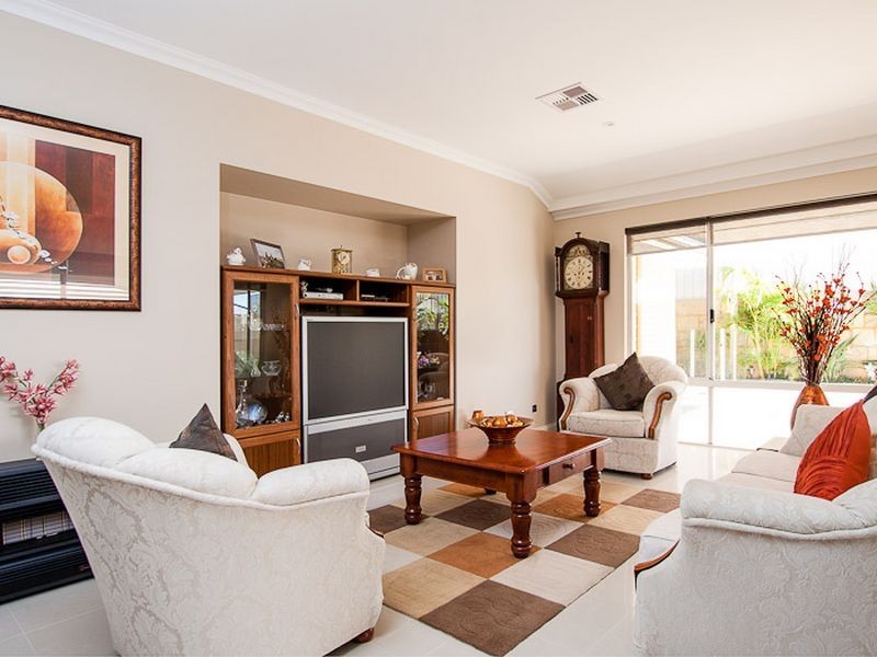 19 Naismith Rd, Tapping WA 6065