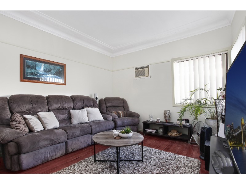 19 Donnelly Street, Guildford NSW 2161