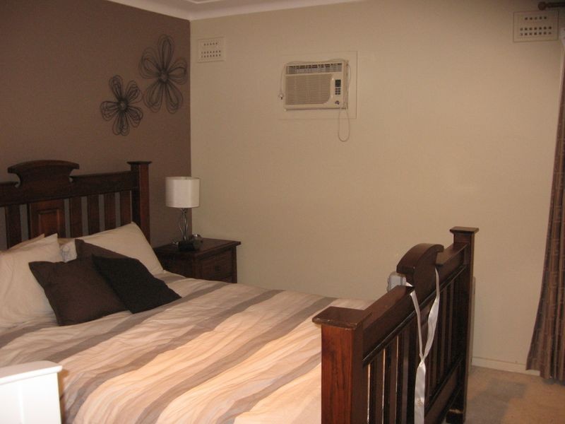 Fairfield West NSW 2165