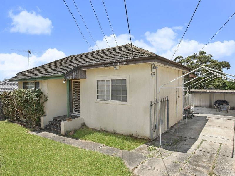 4 Lindsay Place, Mount Pritchard NSW 2170