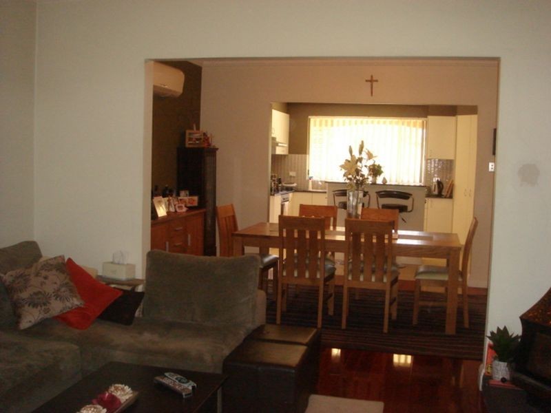 Edensor Park NSW 2176
