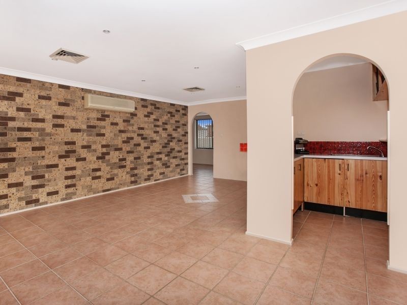 27 Bathurst Street, Wakeley NSW 2176